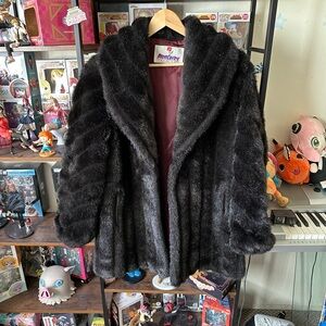 Vintage Monterey Fashions Black Faux Fur Coat Women’s Size 10 Made In USA